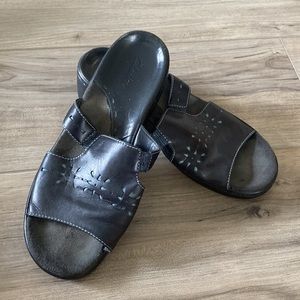 Clarks slip-on navy sandals